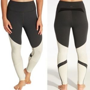 CALIA By Carrie Underwood | Lace | Legging | Onyx | Limited Edition | High Rise